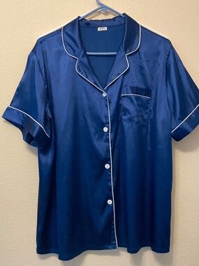 Satin blue short pajama set, size XL